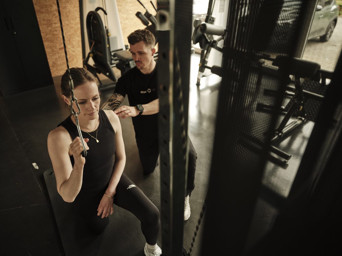 Tennisarm-Therapie bei Rehab Five Münster — Behandlung der Epikondylitis